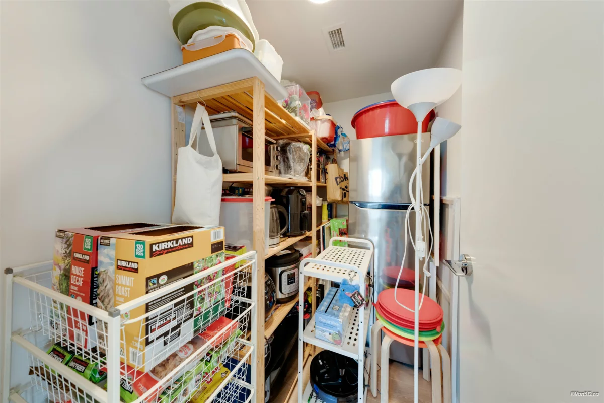 Hallway Photo of 1302 318 Alderson Avenue, Coquitlam, BC