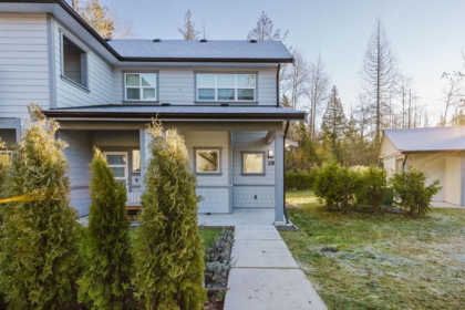 28 950 Woodsworth Road, Gibsons, BC, Gibsons — Townhouse for sale