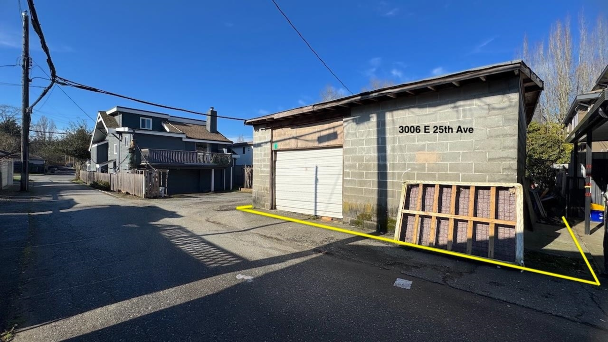 Primary Bedroom Photo of 3006 E 25th Avenue, Vancouver, BC