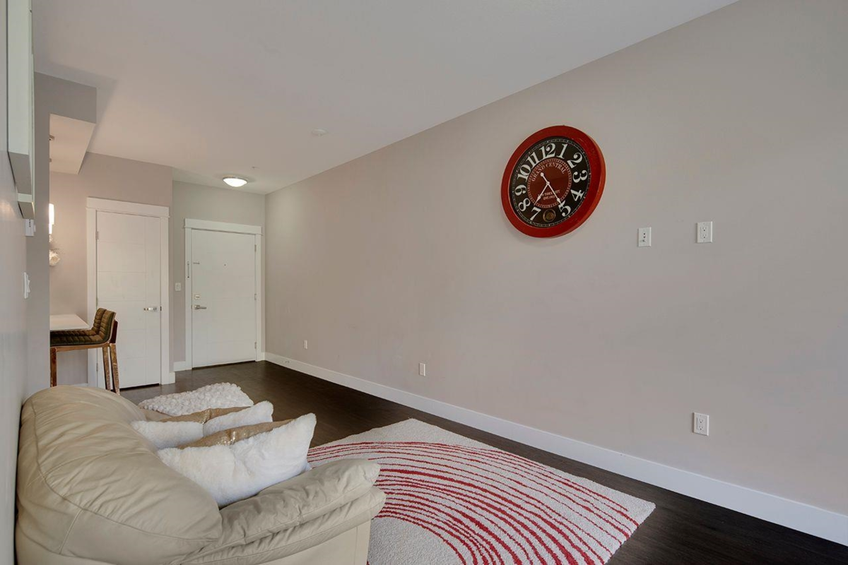 Dining Area Photo of 510 2495 Wilson Avenue, Port Coquitlam, BC
