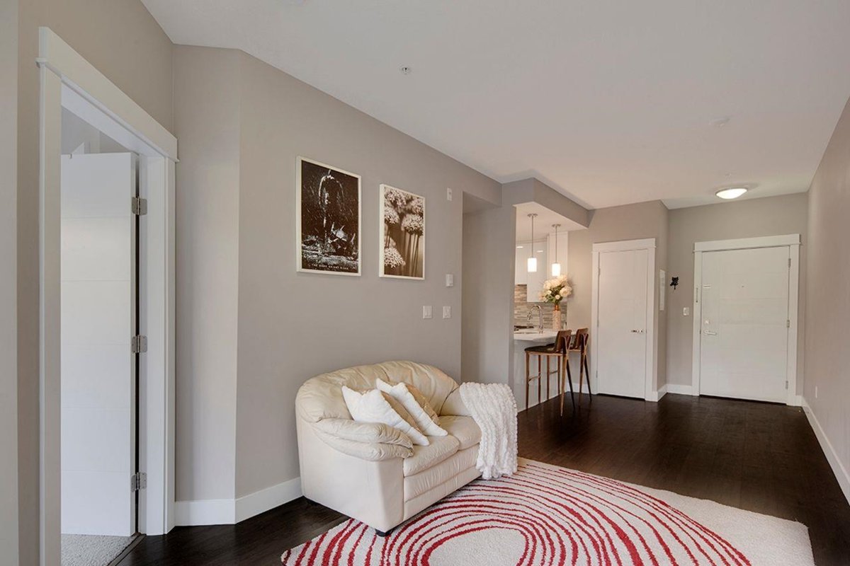 Family Room Photo of 510 2495 Wilson Avenue, Port Coquitlam, BC