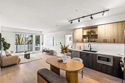 407 2002 St. George Street, Port Moody, BC, Port Moody Centre — 3 bed apartment/condo for sale