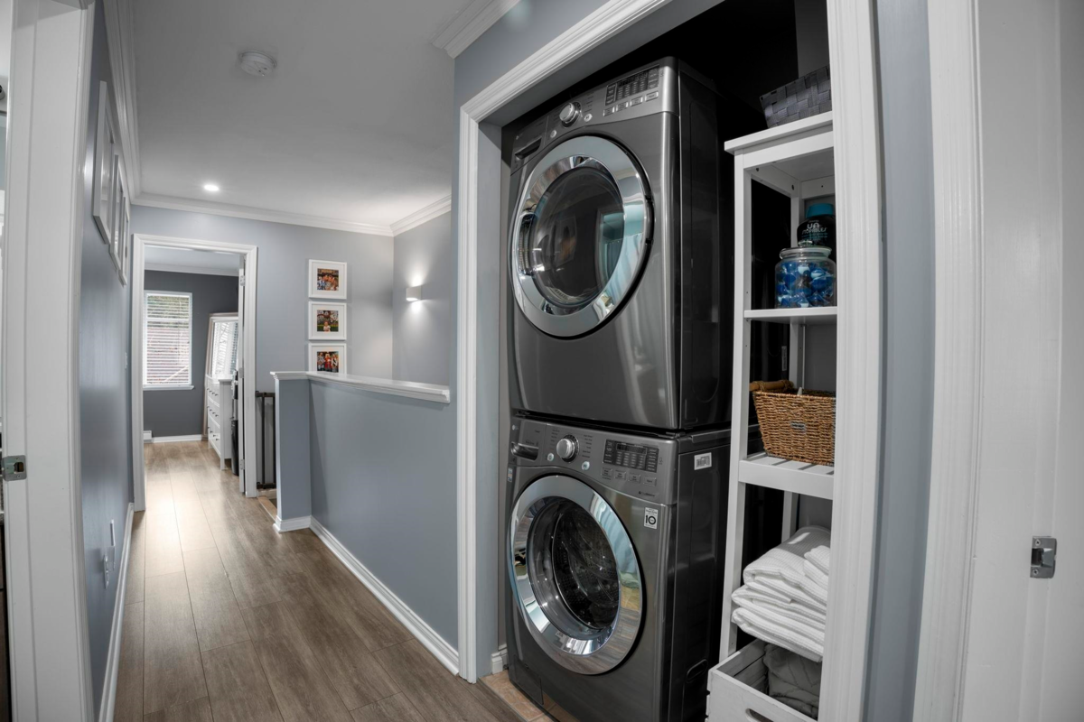 Swimming Pool Photo of 24 19141 124 Avenue, Pitt Meadows, BC