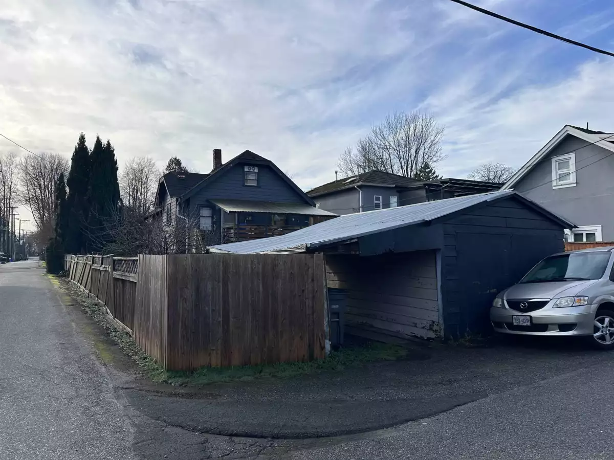 Family Room Photo of 175 E 39th Avenue, Vancouver, BC