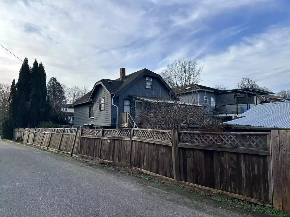 Living Room Photo of 175 E 39th Avenue, Vancouver, BC