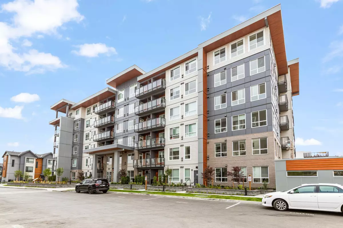 Dining Area Photo of 106 30494 Cardinal Avenue, Abbotsford, BC