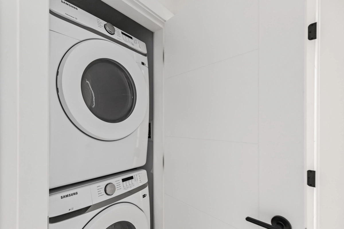 Laundry Room Photo of 106 30494 Cardinal Avenue, Abbotsford, BC