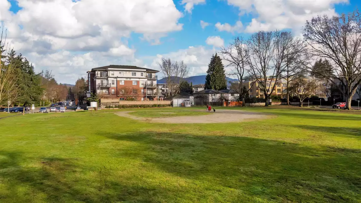Basement Recreation Room Photo of 56 2422 Hawthorne Avenue, Port Coquitlam, BC