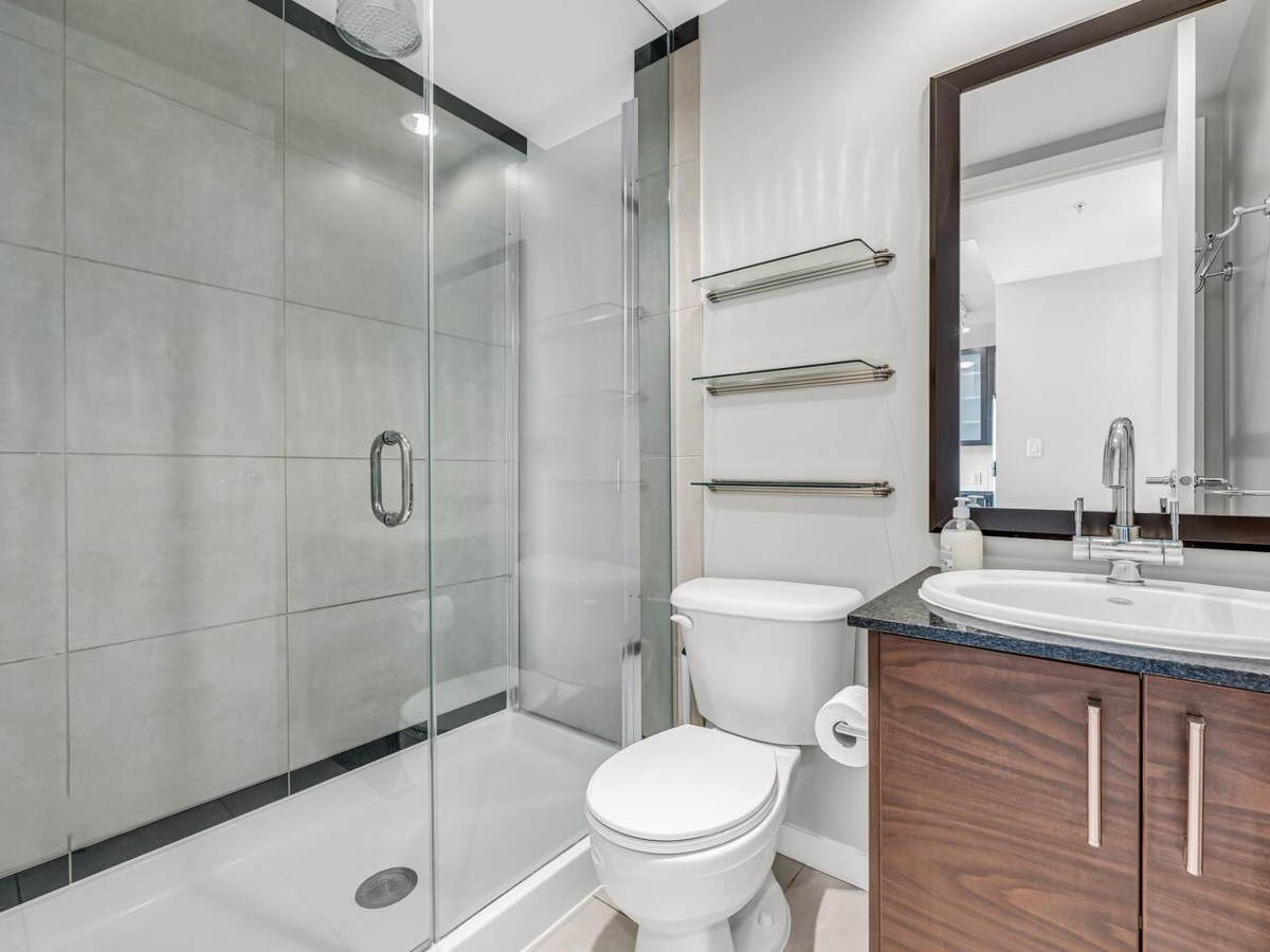 Basement Recreation Room Photo of 2006 2345 Madison Avenue, Burnaby, BC