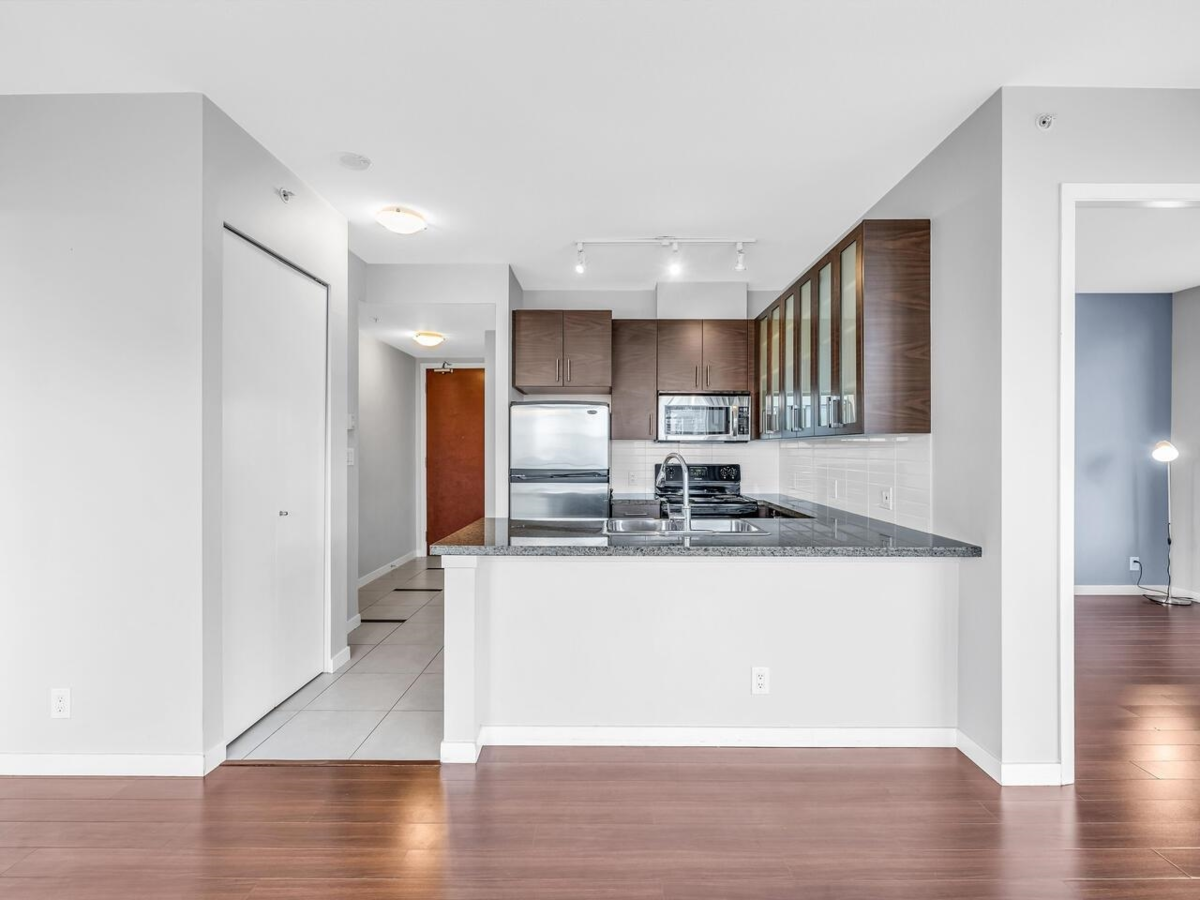 Bedroom 2 Photo of 2006 2345 Madison Avenue, Burnaby, BC