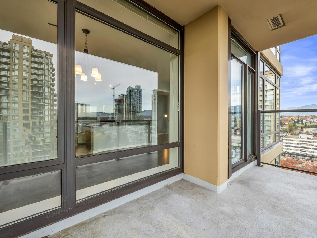 Outdoor Deck Photo of 2006 2345 Madison Avenue, Burnaby, BC