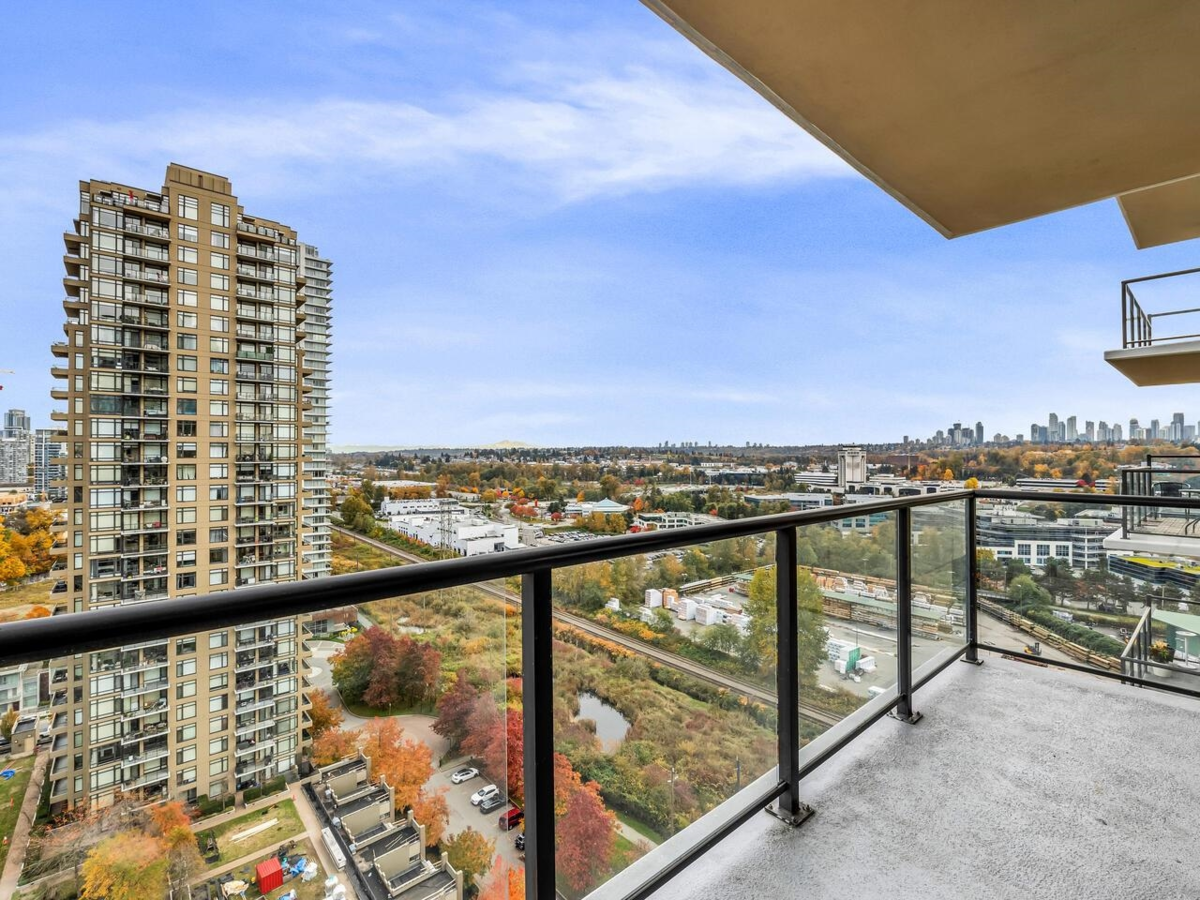 Outdoor Patio Photo of 2006 2345 Madison Avenue, Burnaby, BC