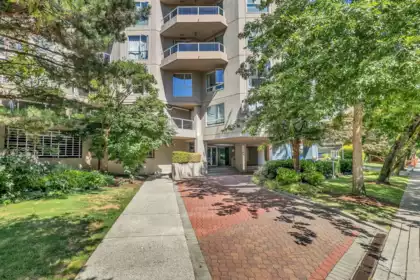 1605 1185 Quayside Drive, New Westminster, BC, New Westminster — Apartment/Condo for sale