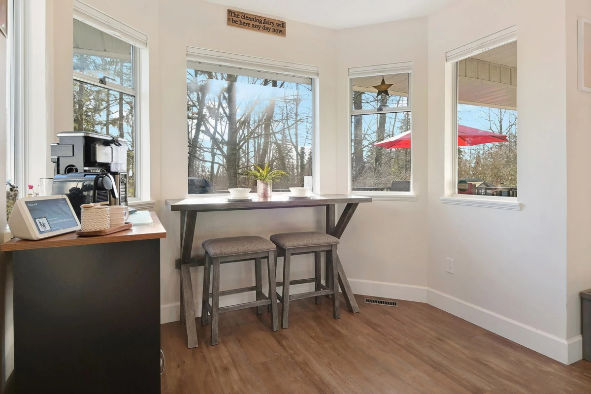 Dining Area Photo of 18274 58a Avenue, Surrey, BC