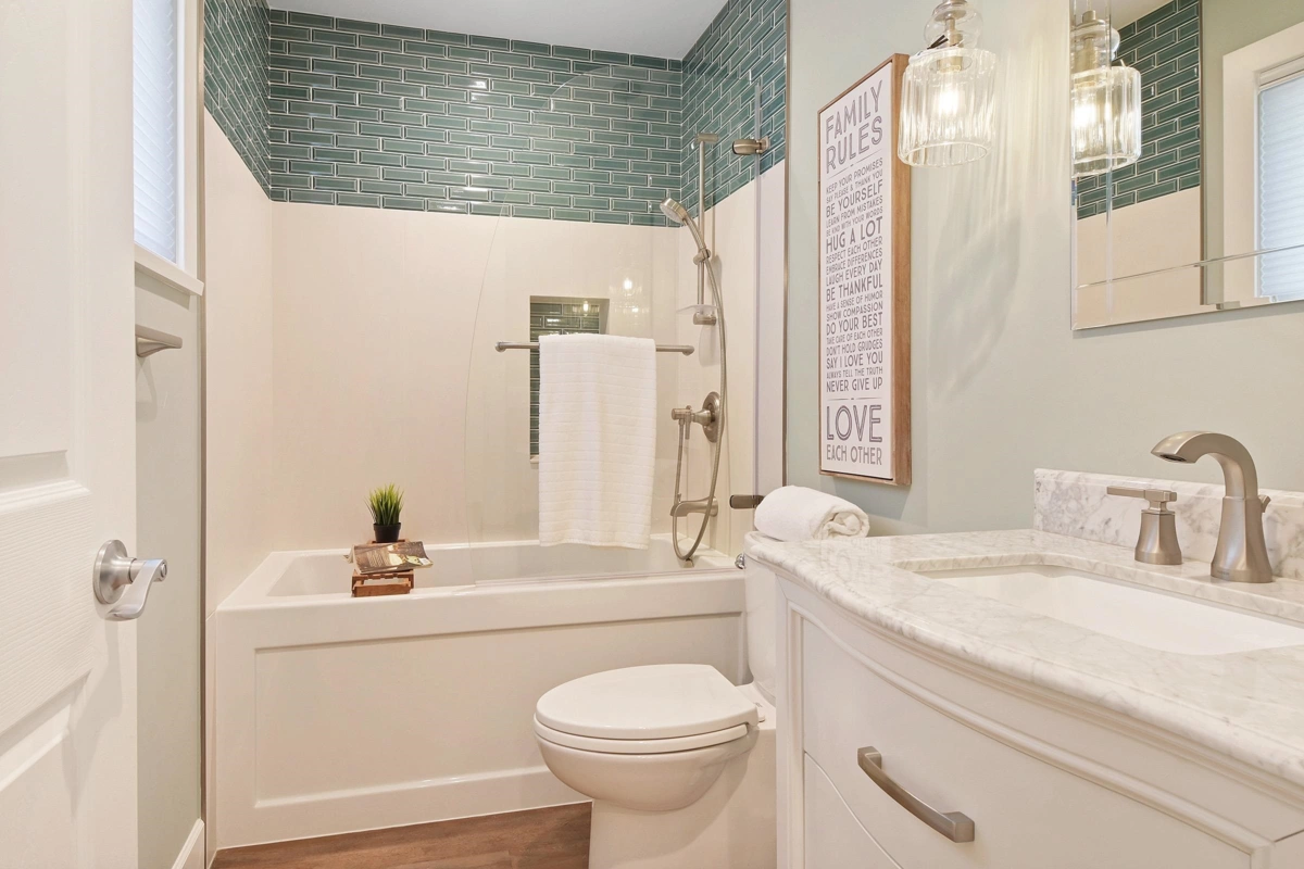 Entry Foyer Photo of 18274 58a Avenue, Surrey, BC