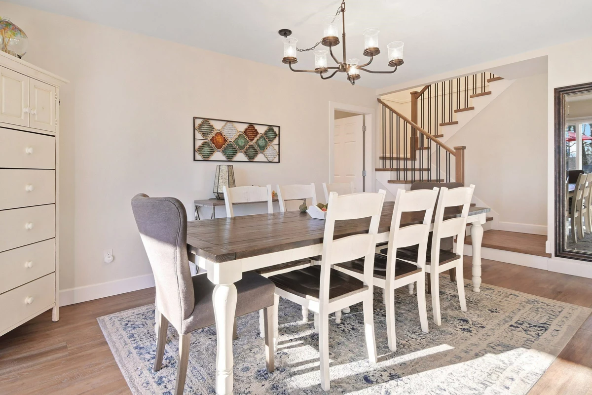 Living Room Photo of 18274 58a Avenue, Surrey, BC