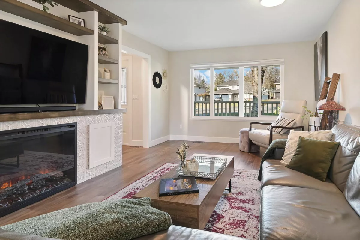 Pantry Photo of 18274 58a Avenue, Surrey, BC