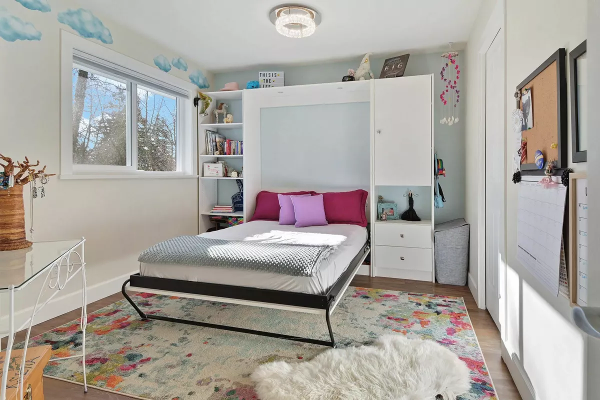 Powder Room Photo of 18274 58a Avenue, Surrey, BC