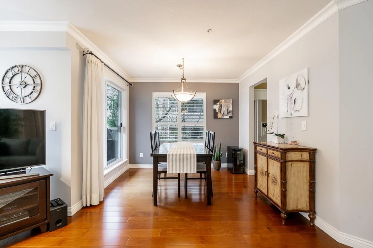 Kitchen Island Photo of 209 15272 20 Avenue, Surrey, BC