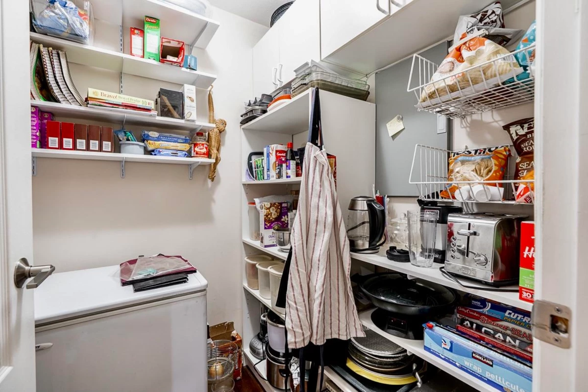 Walk-In Closet Photo of 209 15272 20 Avenue, Surrey, BC