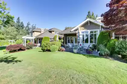Front Yard Photo of 33 18088 8 Avenue, Surrey, BC