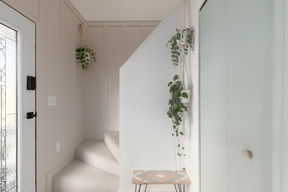 Dining Area Photo of 726 Vernon Drive, Vancouver, BC