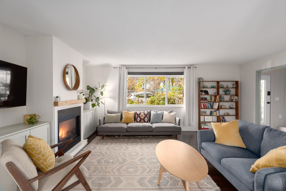 Primary Bathroom Photo of 726 Vernon Drive, Vancouver, BC