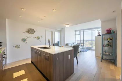1505 4638 Gladstone Street, Vancouver, BC, Vancouver — Apartment/Condo for sale