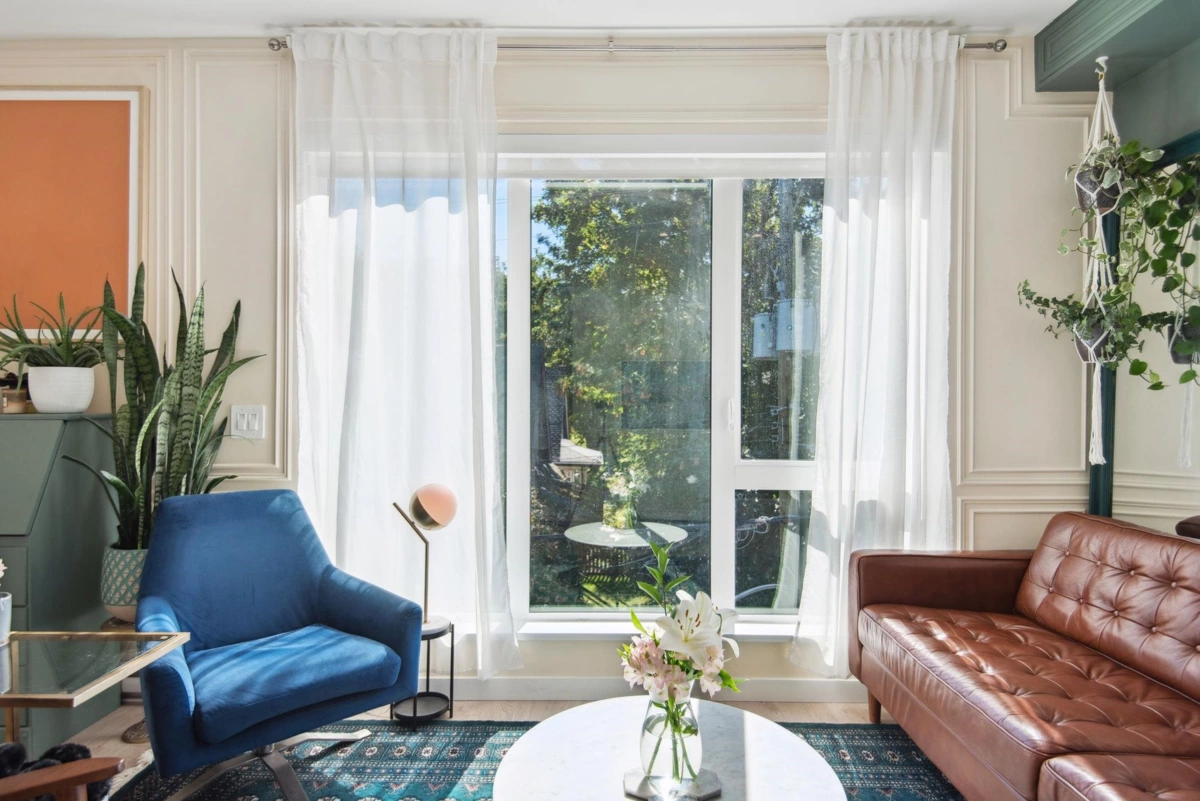 Living Room Photo of 321 2520 Guelph Street, Vancouver, BC