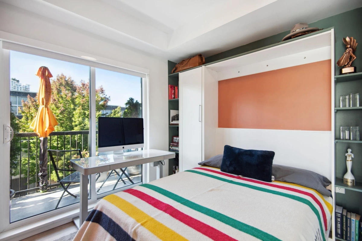 Loft / Bonus Room Photo of 321 2520 Guelph Street, Vancouver, BC