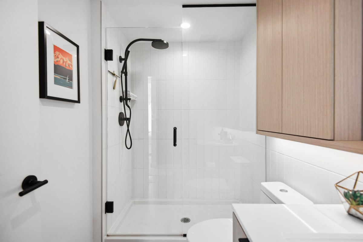 Powder Room Photo of 321 2520 Guelph Street, Vancouver, BC