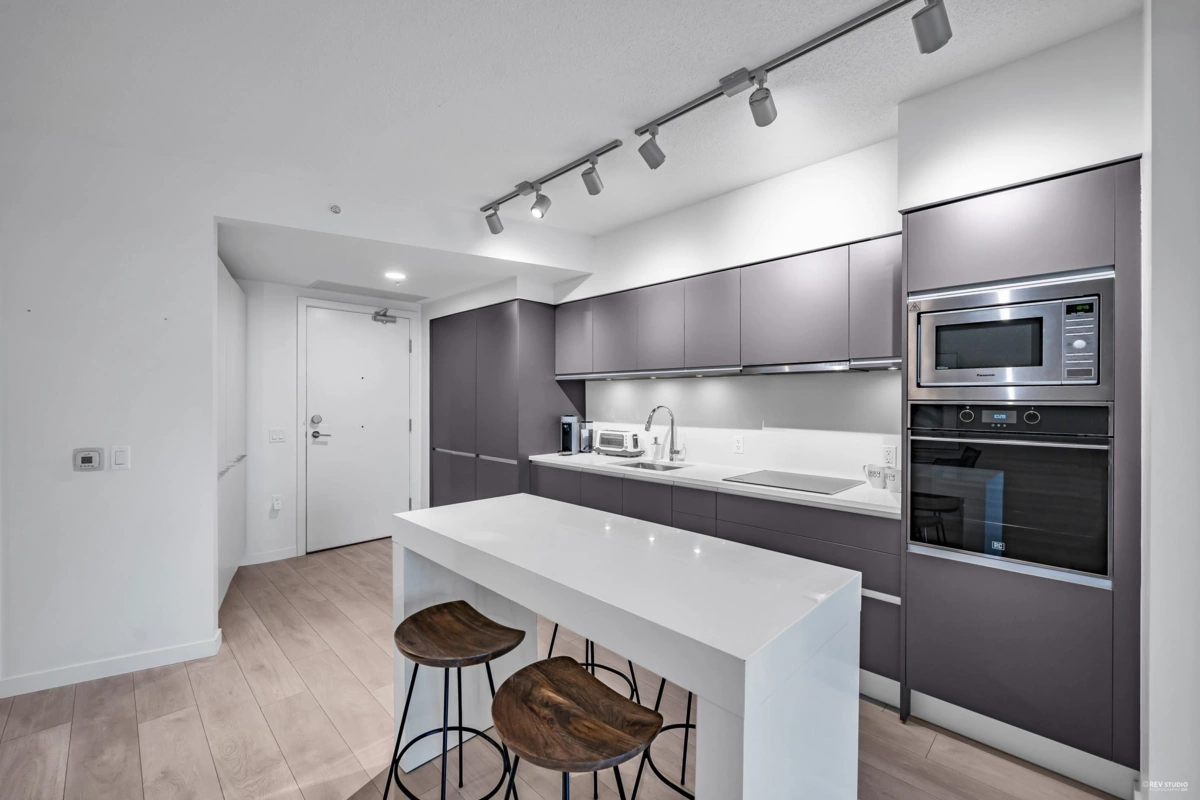 Dining Area Photo of 1021 180 E 2nd Avenue, Vancouver, BC