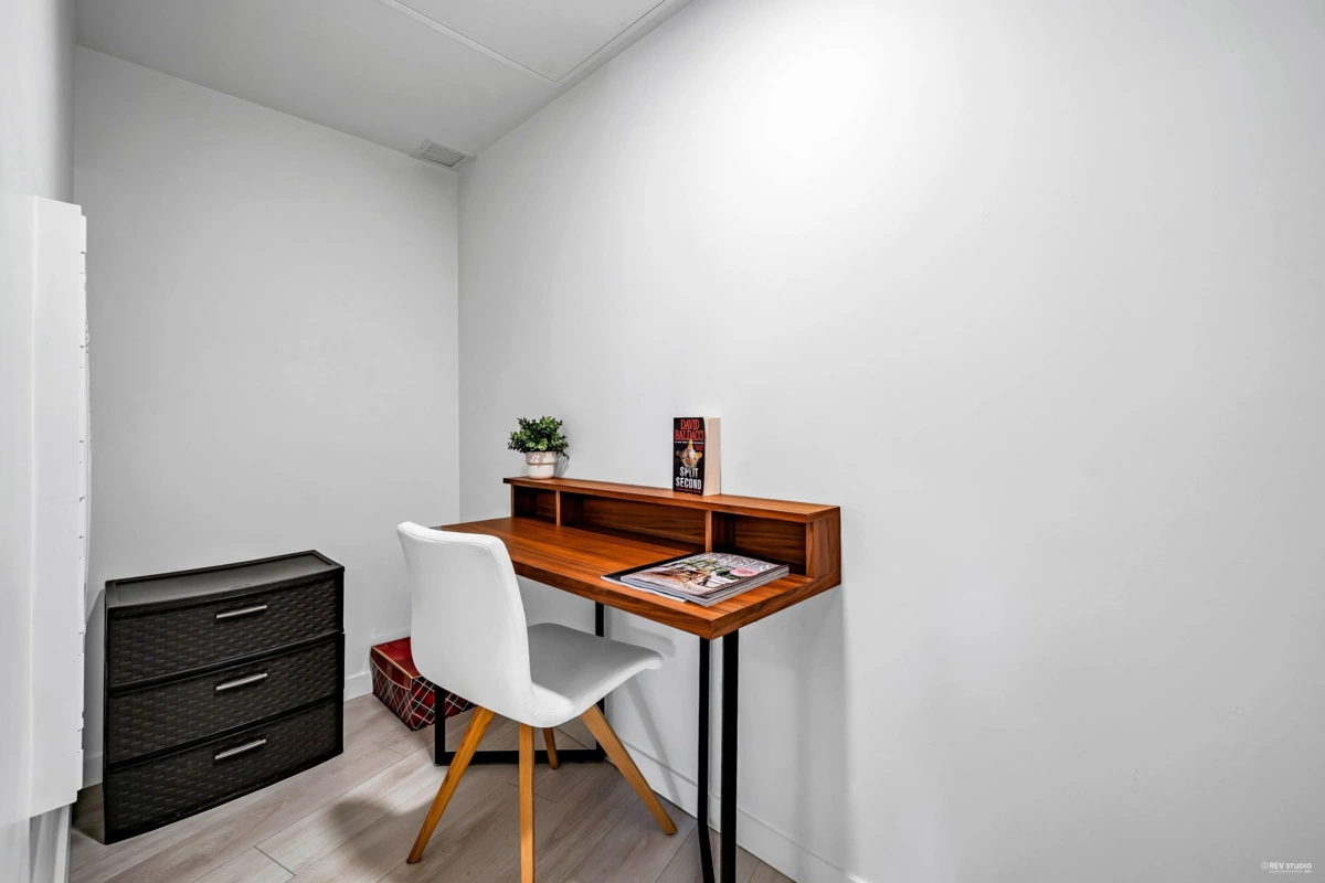 Powder Room Photo of 1021 180 E 2nd Avenue, Vancouver, BC