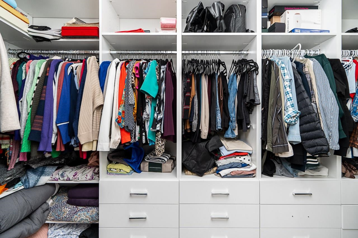 Entry Foyer Photo of 14517 72 Avenue, Surrey, BC