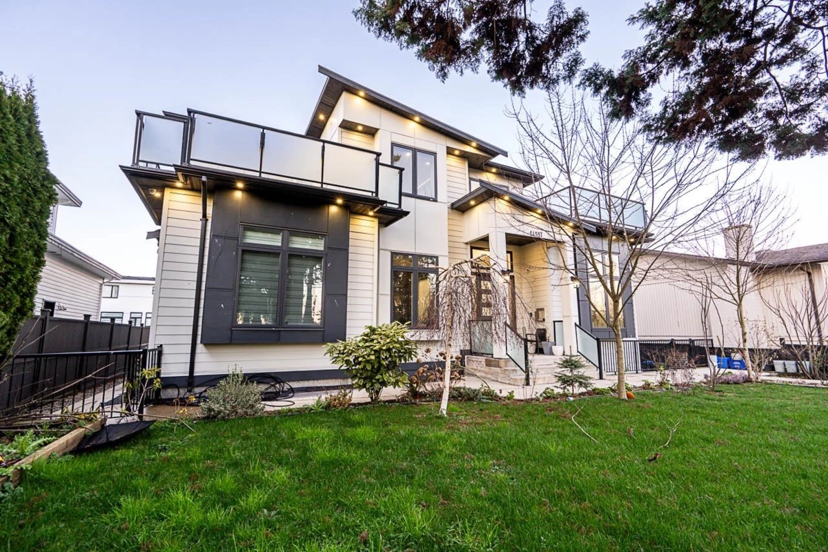 Exterior Rear Photo of 14517 72 Avenue, Surrey, BC