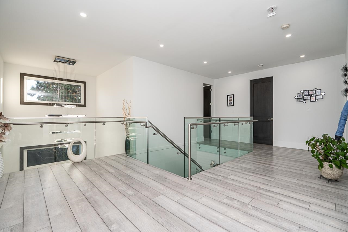 Loft / Bonus Room Photo of 14517 72 Avenue, Surrey, BC