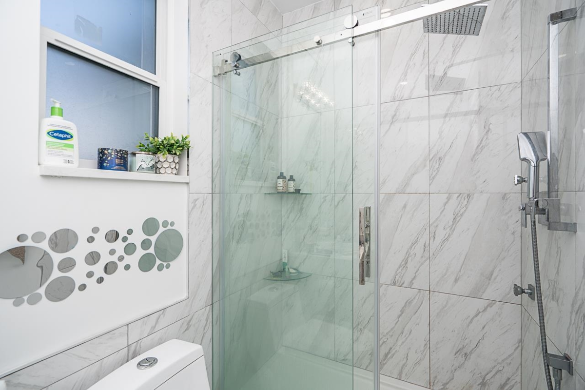 Outdoor Deck Photo of 14517 72 Avenue, Surrey, BC