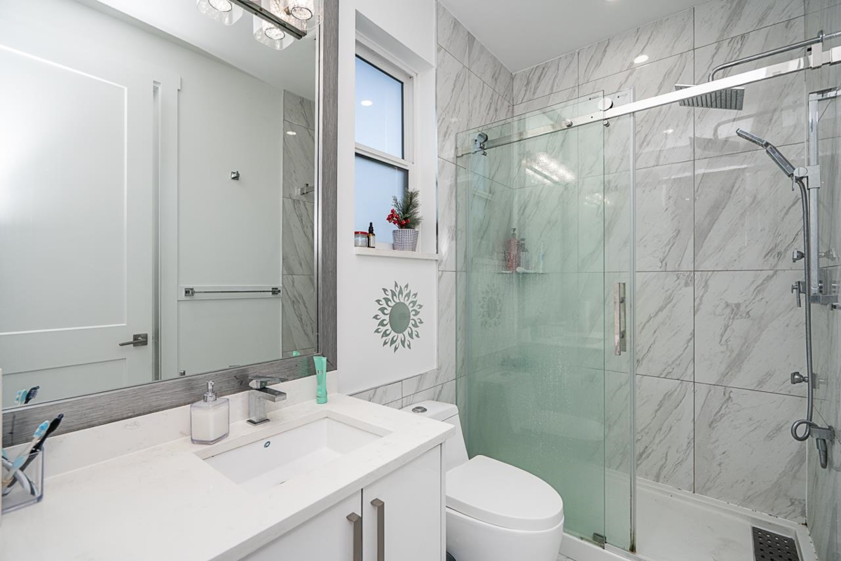 Outdoor Kitchen Photo of 14517 72 Avenue, Surrey, BC