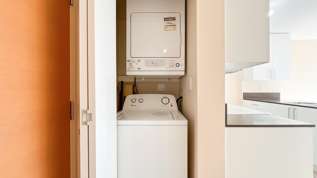 Guest Bathroom Photo of 407 928 Homer Street, Vancouver, BC