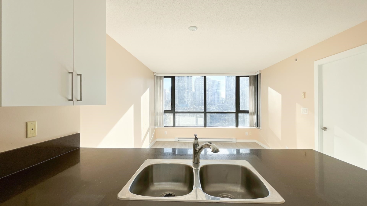 Kitchen Island Photo of 407 928 Homer Street, Vancouver, BC