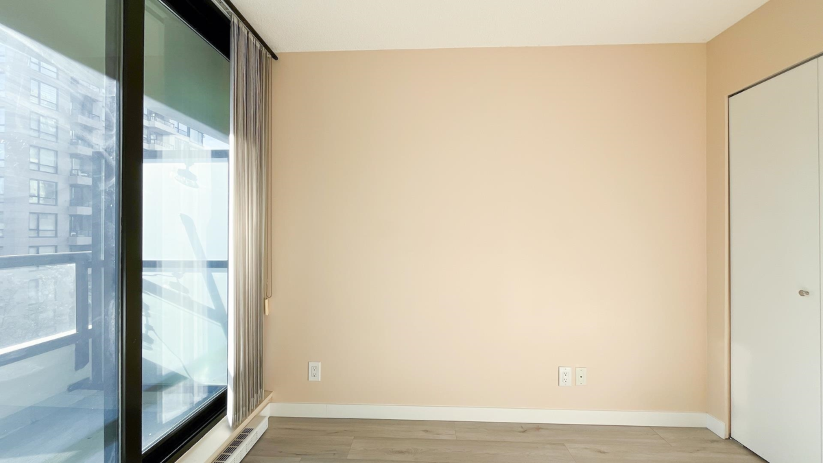 Primary Bathroom Photo of 407 928 Homer Street, Vancouver, BC