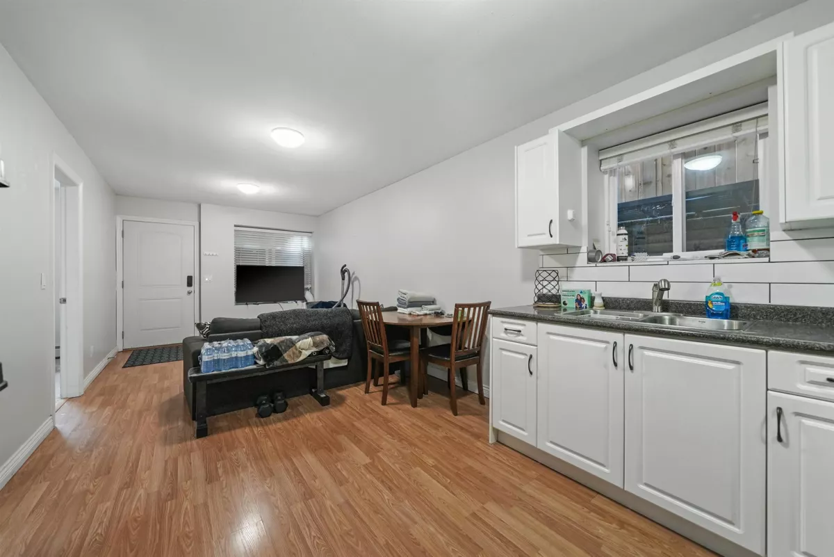 Entry Foyer Photo of 6953 192 Street, Surrey, BC