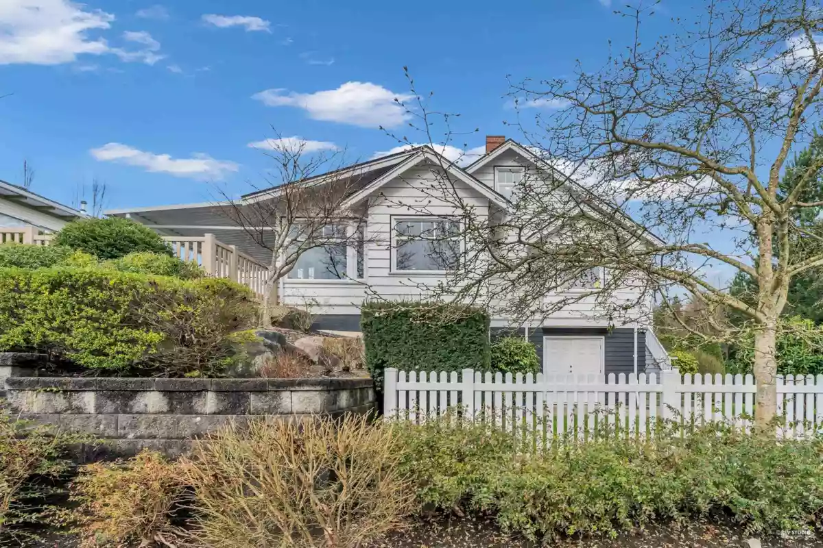 Community Amenities Photo (Clubhouse) of 21 15188 62a Avenue, Surrey, BC