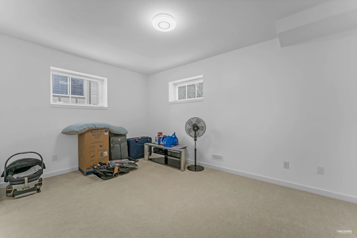 Front Yard Photo of 21 15188 62a Avenue, Surrey, BC