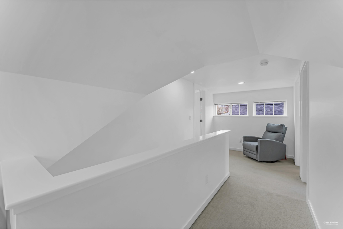 Laundry Room Photo of 21 15188 62a Avenue, Surrey, BC