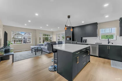 21 15188 62a Avenue, Surrey, BC