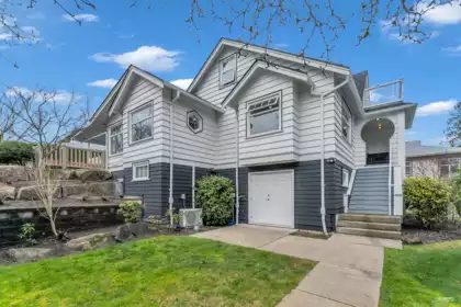 21 15188 62a Avenue, Surrey, BC