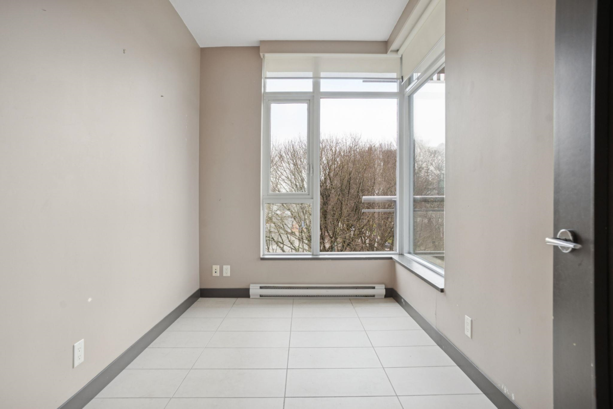 Basement Recreation Room Photo of 602 1088 W 14th Avenue, Vancouver, BC