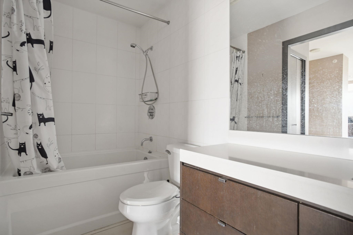 Loft / Bonus Room Photo of 602 1088 W 14th Avenue, Vancouver, BC