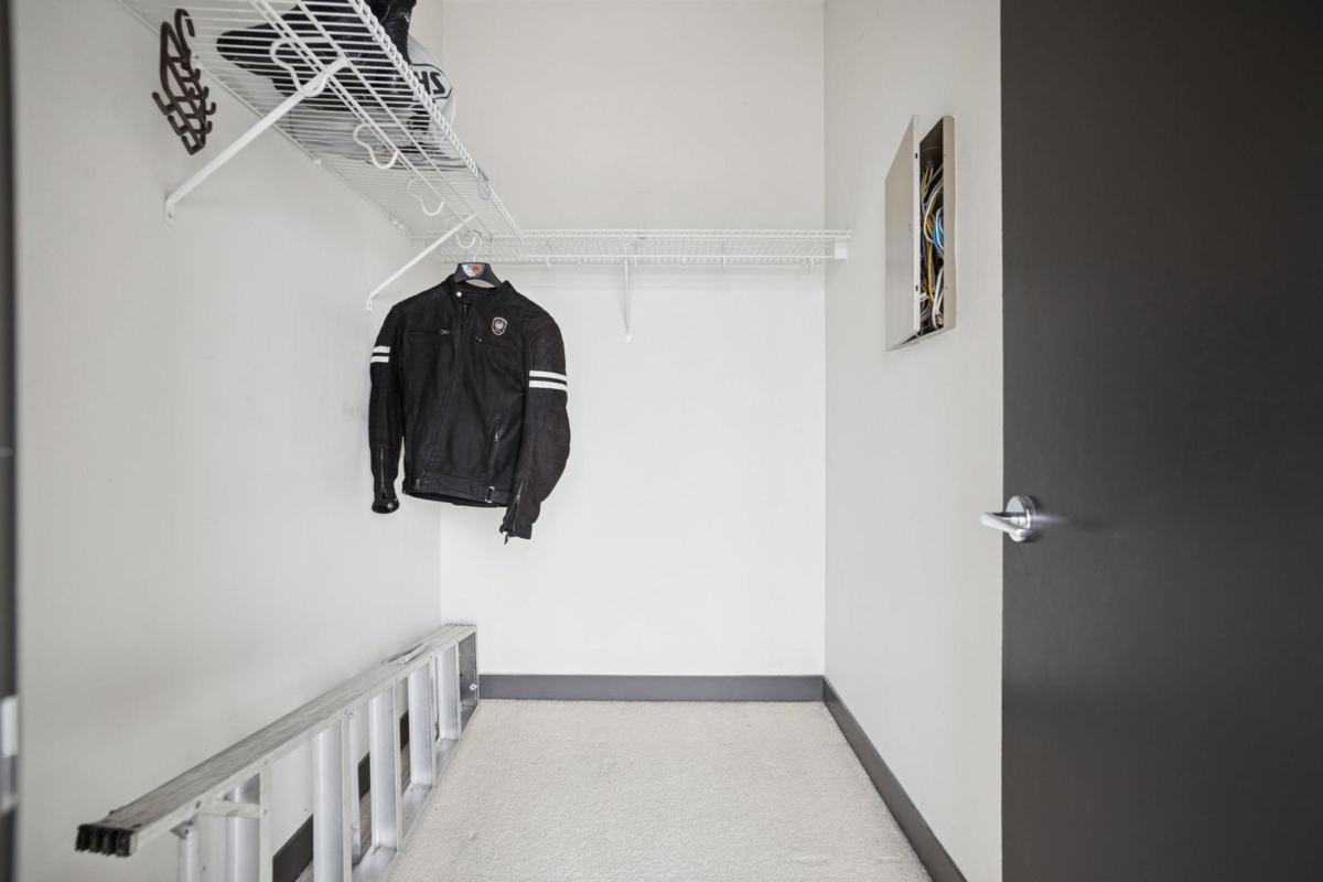 Powder Room Photo of 602 1088 W 14th Avenue, Vancouver, BC